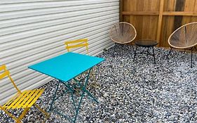 Superbe appartement climatisé avec jardin entre mer et montagne